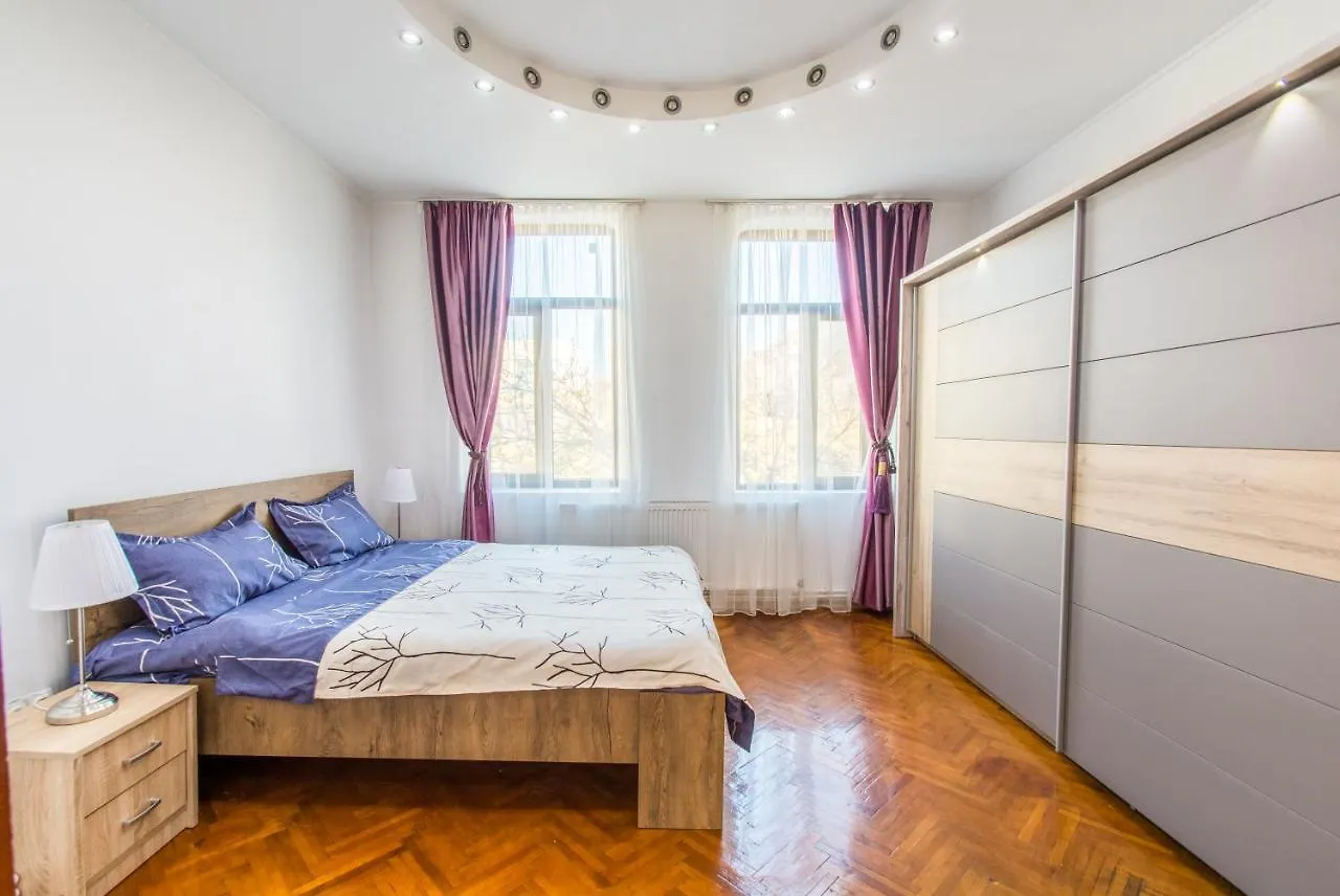 Apartment Faryna Bucharest 0*,