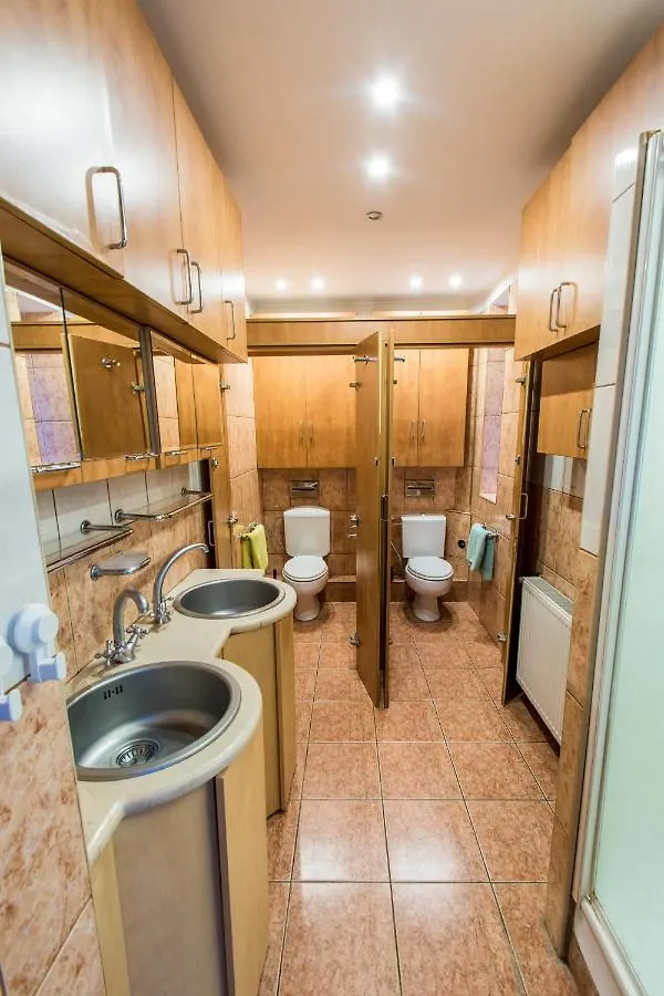 Apartment Faryna Bucharest 0*,